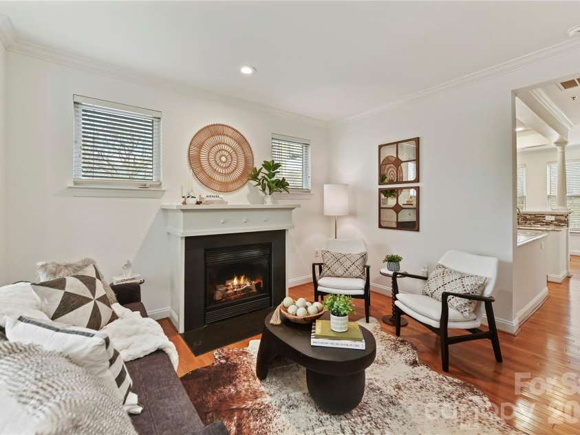 503 9th Street, Charlotte, NC 28202.  MLS# CAR4341146, YatesRealty ID 19118. 