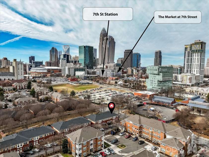 503 9th Street, Charlotte, NC 28202.  MLS# CAR4341146, YatesRealty ID 19118. 