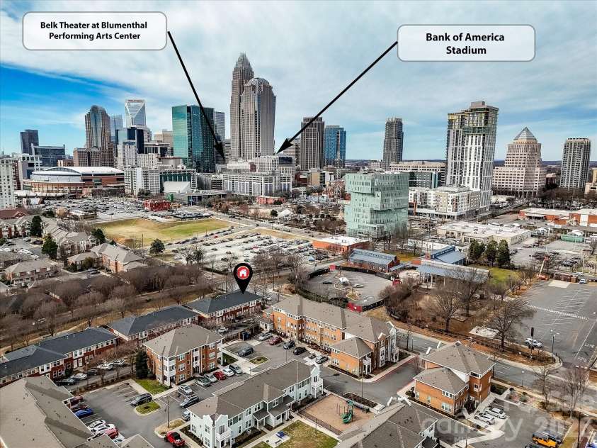 503 9th Street, Charlotte, NC 28202.  MLS# CAR4341146, YatesRealty ID 19118. 