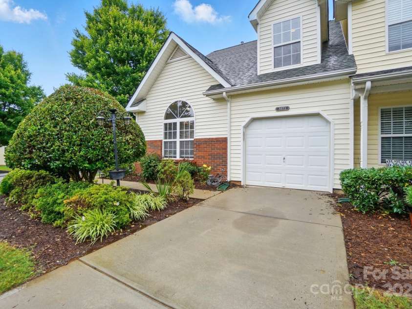 3071 Des Prez Avenue, Fort Mill, SC 29707.  MLS# CAR4260917, YatesRealty ID 19119. 