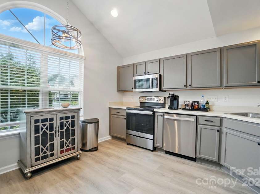 3071 Des Prez Avenue, Fort Mill, SC 29707.  MLS# CAR4260917, YatesRealty ID 19119. 
