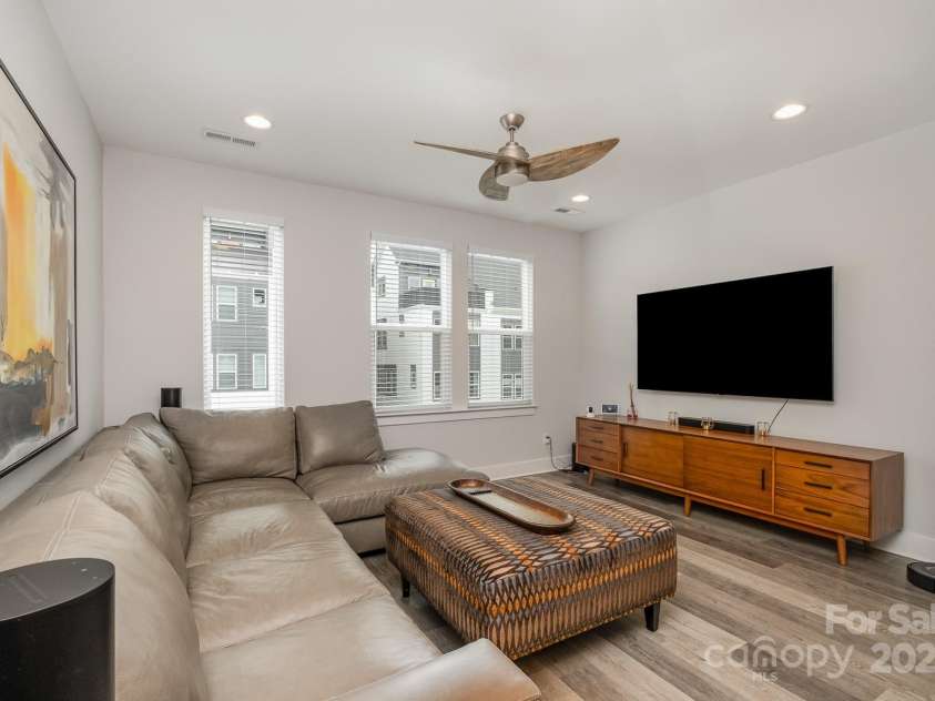 235 Bruns Avenue, Charlotte, NC 28208.  MLS# CAR4331116, YatesRealty ID 1912. 