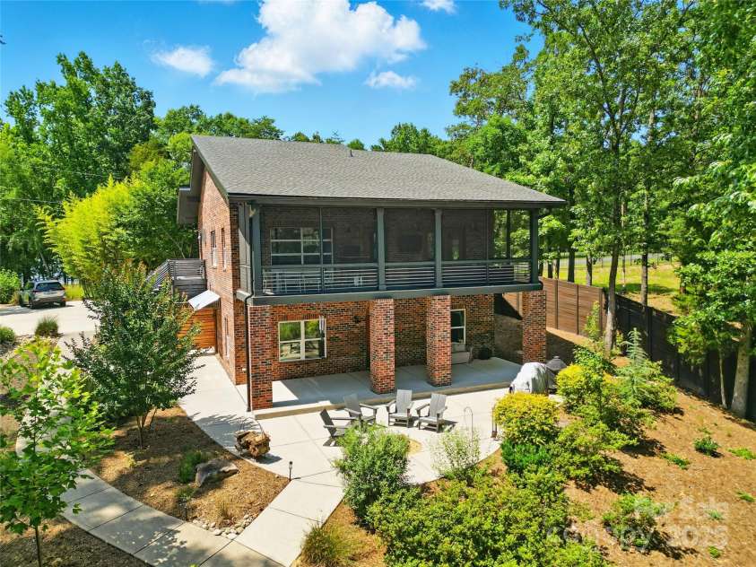 16525 Tulloch Road, Charlotte, NC 28278.  MLS# CAR4267483, YatesRealty ID 19120. Your private outdoor oasis awaits—perfect for entertaining or unwinding.