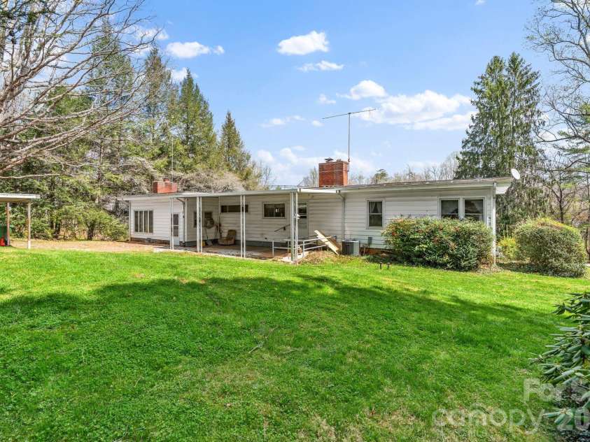 7 Acton Woods Road, Candler, NC 28715.  MLS# CAR4362191, YatesRealty ID 19120. 