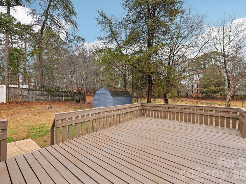1104 Colony Court, Gastonia, NC 28056.  MLS# CAR4327362, YatesRealty ID 19121. 