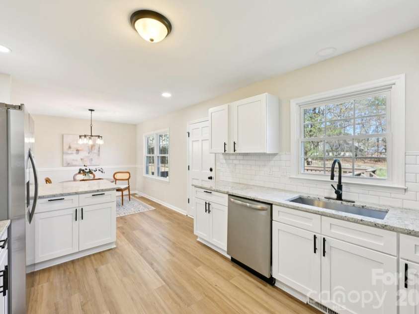 1104 Colony Court, Gastonia, NC 28056.  MLS# CAR4327362, YatesRealty ID 19121. 