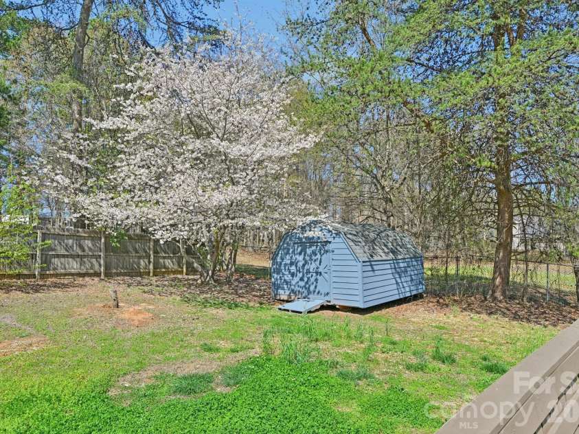 1104 Colony Court, Gastonia, NC 28056.  MLS# CAR4327362, YatesRealty ID 19121. 