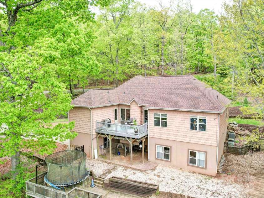 135 Boulder Ridge Drive, Denton, NC 27239.  MLS# CAR4244687, YatesRealty ID 19121. 