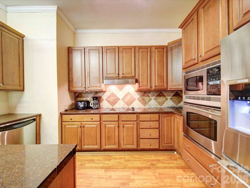 135 Boulder Ridge Drive, Denton, NC 27239.  MLS# CAR4244687, YatesRealty ID 19121. Full kithchen downstairs w/stove, oven, M/W, Refrig & Dishwasher