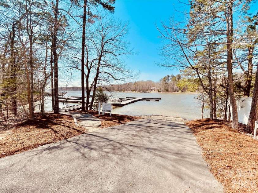 135 Boulder Ridge Drive, Denton, NC 27239.  MLS# CAR4244687, YatesRealty ID 19121. Neighborhood boat ramp