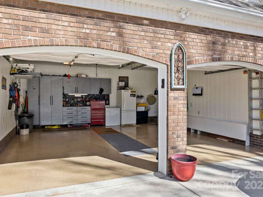 109 Rima Landing, Denton, NC 27239.  MLS# CAR4234129, YatesRealty ID 19122. 