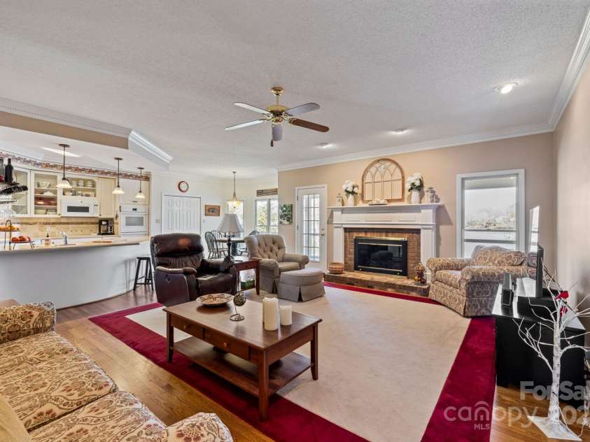 109 Rima Landing, Denton, NC 27239.  MLS# CAR4234129, YatesRealty ID 19122. 