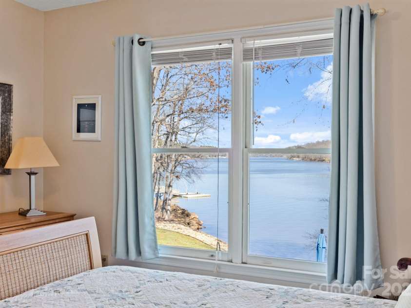 109 Rima Landing, Denton, NC 27239.  MLS# CAR4234129, YatesRealty ID 19122. 