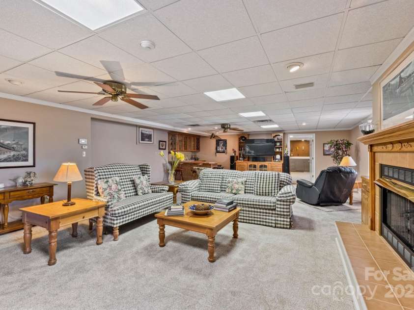 109 Rima Landing, Denton, NC 27239.  MLS# CAR4234129, YatesRealty ID 19122. 