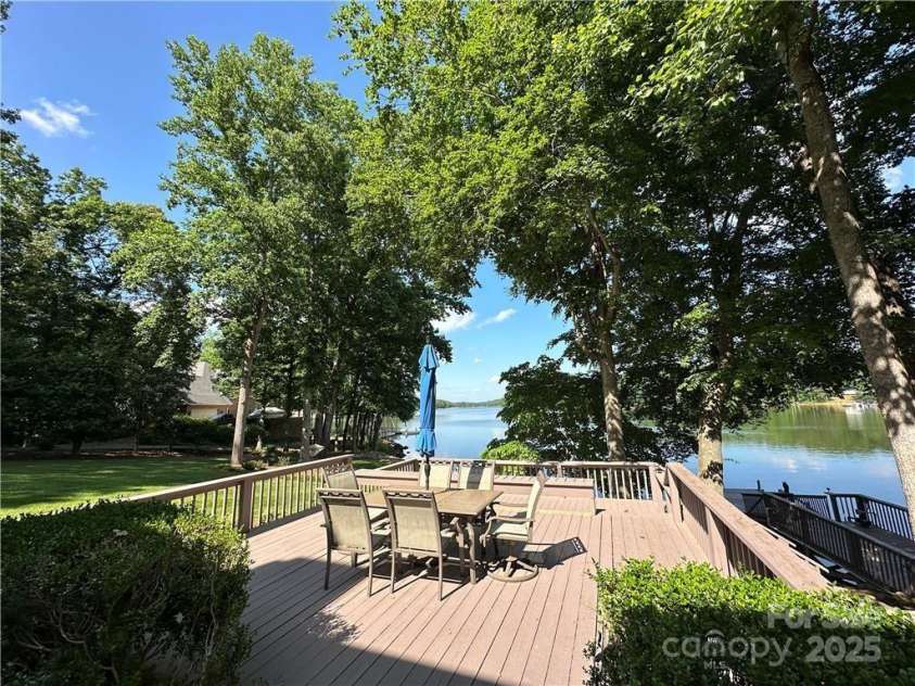 109 Rima Landing, Denton, NC 27239.  MLS# CAR4234129, YatesRealty ID 19122. 