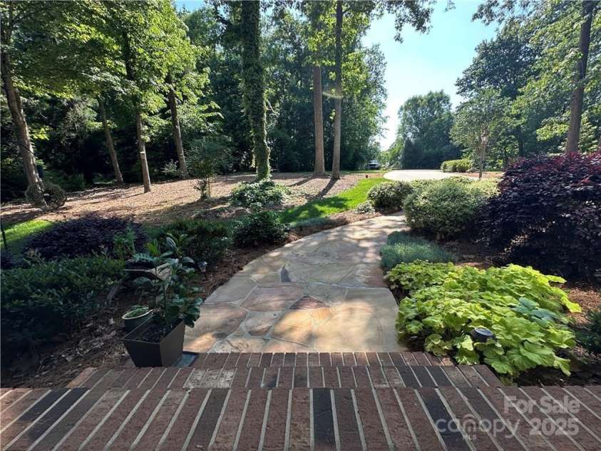 109 Rima Landing, Denton, NC 27239.  MLS# CAR4234129, YatesRealty ID 19122. 