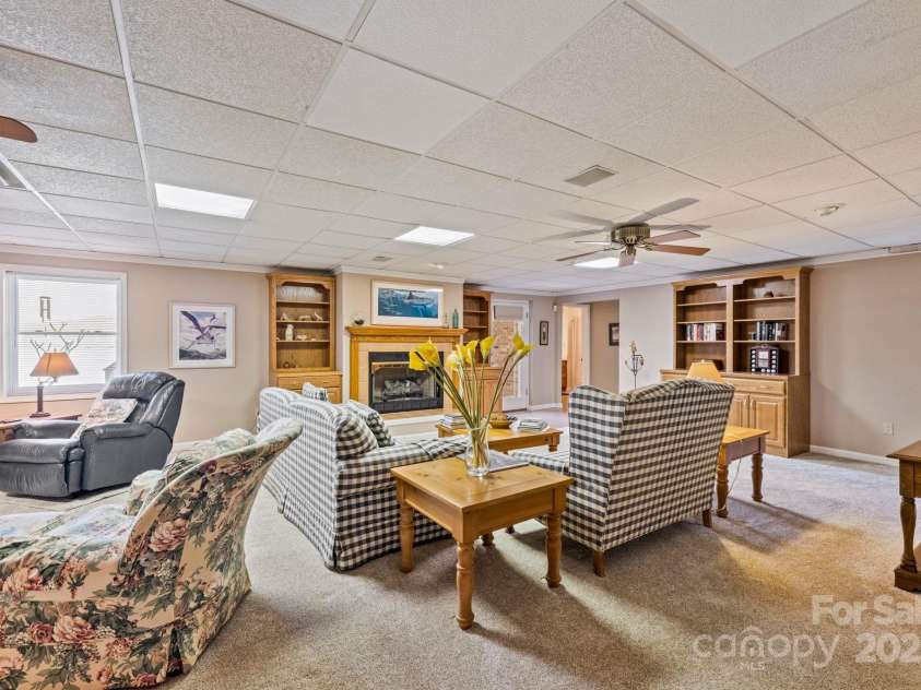 109 Rima Landing, Denton, NC 27239.  MLS# CAR4234129, YatesRealty ID 19122. 