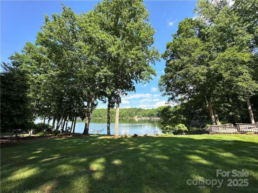 109 Rima Landing, Denton, NC 27239.  MLS# CAR4234129, YatesRealty ID 19122. 