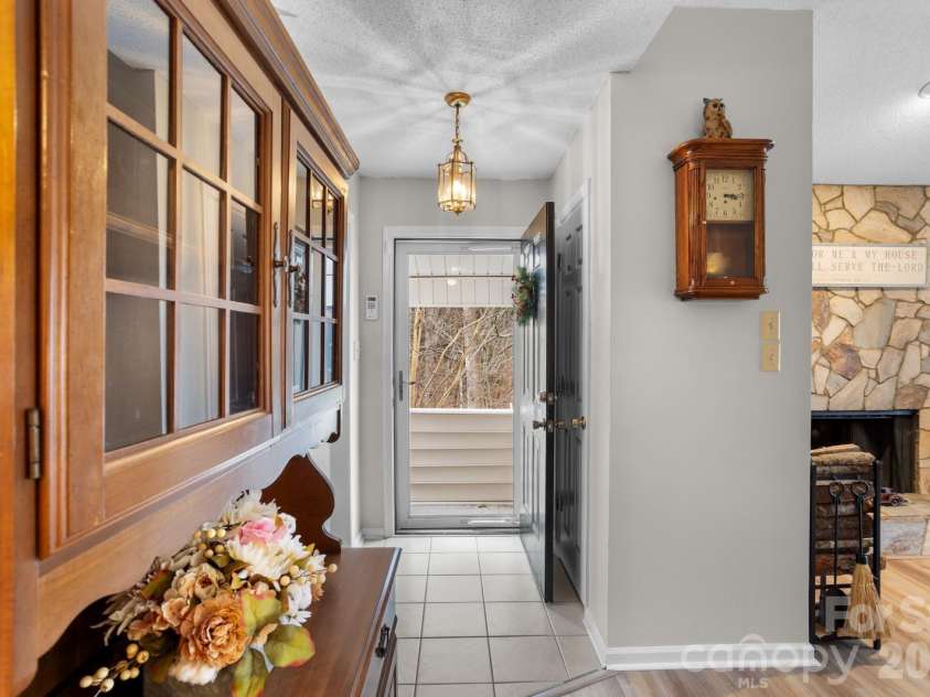 2313 Terra Stone Court, Winston Salem, NC 27103.  MLS# CAR4351625, YatesRealty ID 19122. 