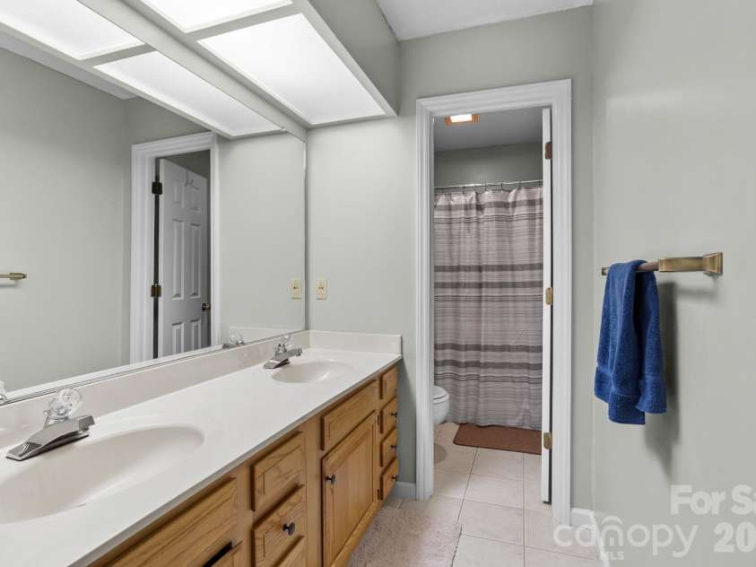 2313 Terra Stone Court, Winston Salem, NC 27103.  MLS# CAR4351625, YatesRealty ID 19122. 