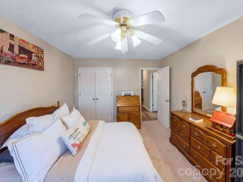 2313 Terra Stone Court, Winston Salem, NC 27103.  MLS# CAR4351625, YatesRealty ID 19122. 
