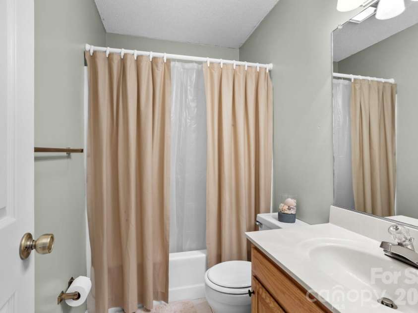 2313 Terra Stone Court, Winston Salem, NC 27103.  MLS# CAR4351625, YatesRealty ID 19122. 