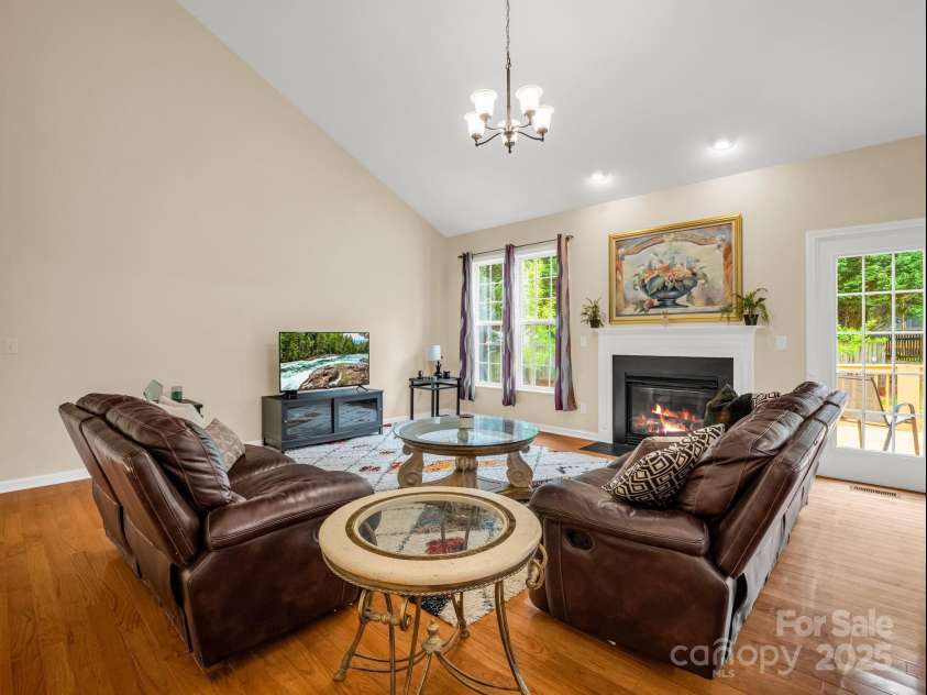 24 Yorktown Circle, Arden, NC 28704.  MLS# CAR4262895, YatesRealty ID 19123. 