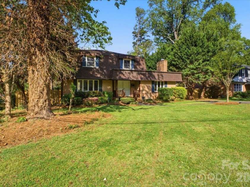 1200 Berkshire Drive, Kannapolis, NC 28081.  MLS# CAR4364946, YatesRealty ID 19124. Front of Home