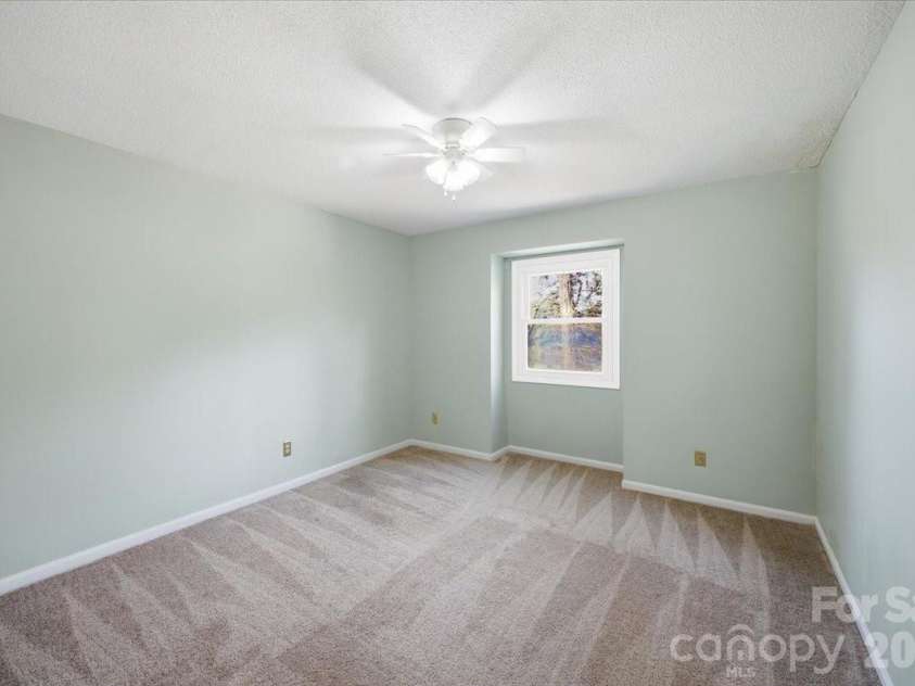 1200 Berkshire Drive, Kannapolis, NC 28081.  MLS# CAR4364946, YatesRealty ID 19124. Second Bedroom 