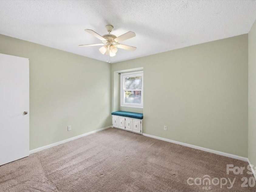 1200 Berkshire Drive, Kannapolis, NC 28081.  MLS# CAR4364946, YatesRealty ID 19124. Third Bedroom 