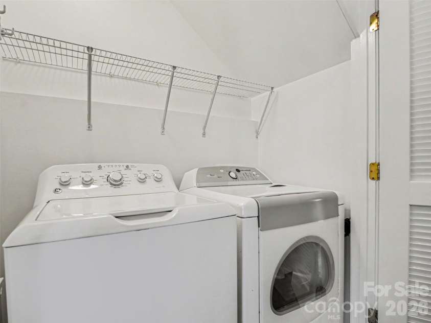 4201 Coulter Crossing, Charlotte, NC 28213.  MLS# CAR4378696, YatesRealty ID 19125. 