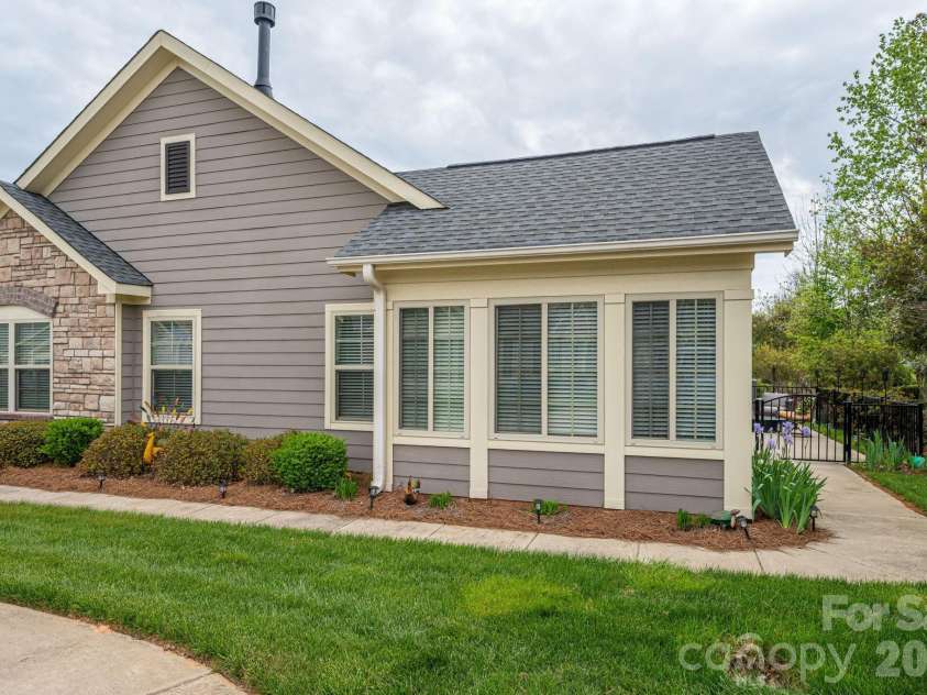 1434 Somersby Circle, Gastonia, NC 28054.  MLS# CAR4363523, YatesRealty ID 19128. 