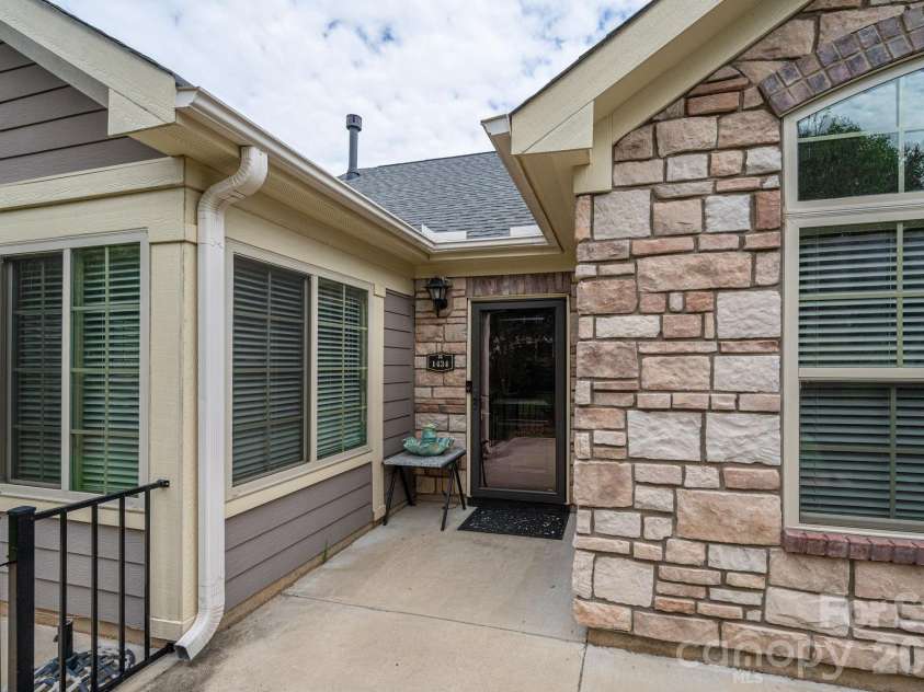 1434 Somersby Circle, Gastonia, NC 28054.  MLS# CAR4363523, YatesRealty ID 19128. 