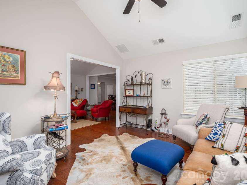 1434 Somersby Circle, Gastonia, NC 28054.  MLS# CAR4363523, YatesRealty ID 19128. Sunroom