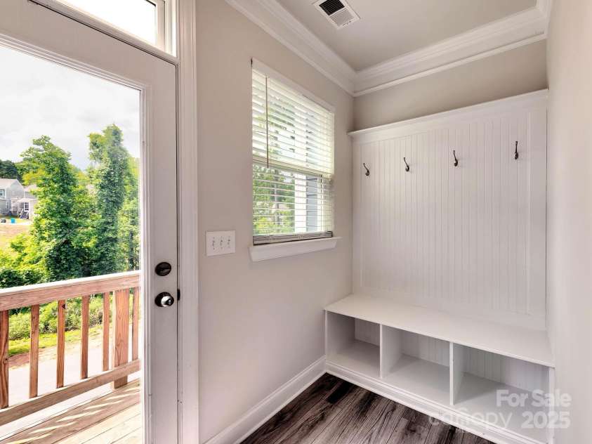 2001 Laurel Village Circle, Belmont, NC 28012.  MLS# CAR4258916, YatesRealty ID 19129. 