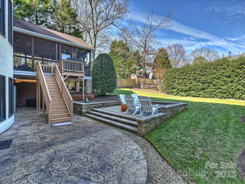 3827 Bramwyck Drive, Charlotte, NC 28210.  MLS# CAR4215498, YatesRealty ID 1913. Backyard