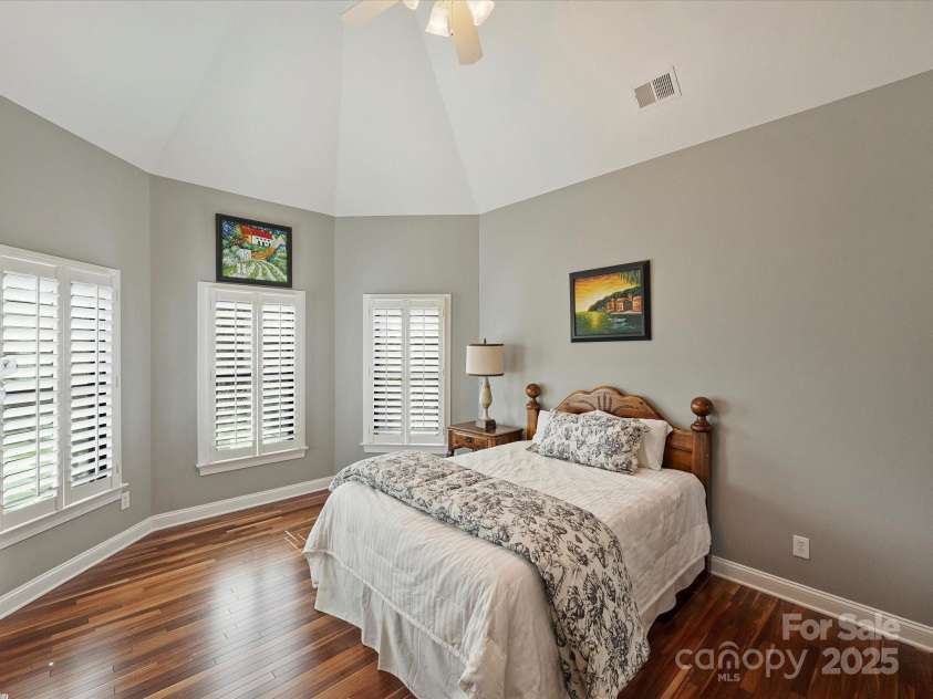 3827 Bramwyck Drive, Charlotte, NC 28210.  MLS# CAR4215498, YatesRealty ID 1913. Bedroom