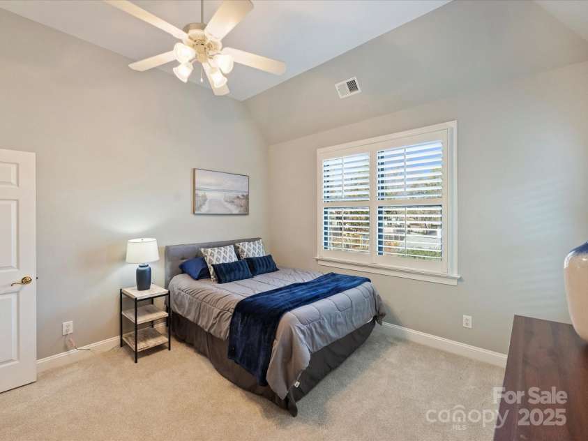 3827 Bramwyck Drive, Charlotte, NC 28210.  MLS# CAR4215498, YatesRealty ID 1913. Bedroom