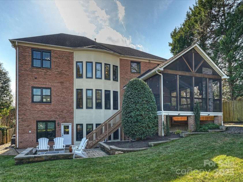 3827 Bramwyck Drive, Charlotte, NC 28210.  MLS# CAR4215498, YatesRealty ID 1913. Rear Exterior