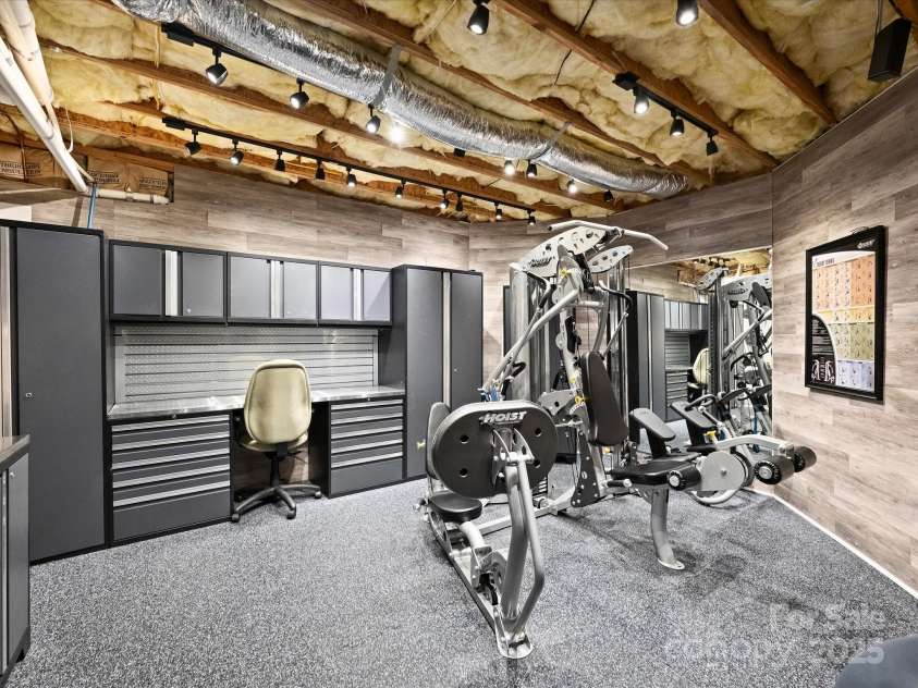 3827 Bramwyck Drive, Charlotte, NC 28210.  MLS# CAR4215498, YatesRealty ID 1913. Unfinished Space