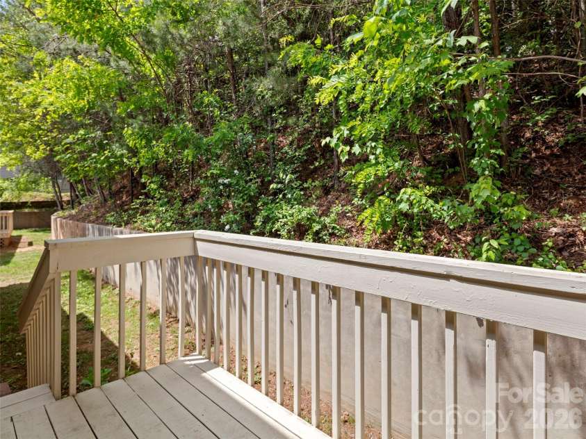 1 Hedgerose Court, Asheville, NC 28805.  MLS# CAR4378976, YatesRealty ID 19130. 