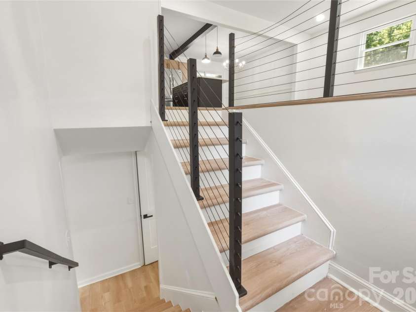 5701 Ilford Street, Charlotte, NC 28215.  MLS# CAR4374140, YatesRealty ID 19132. 