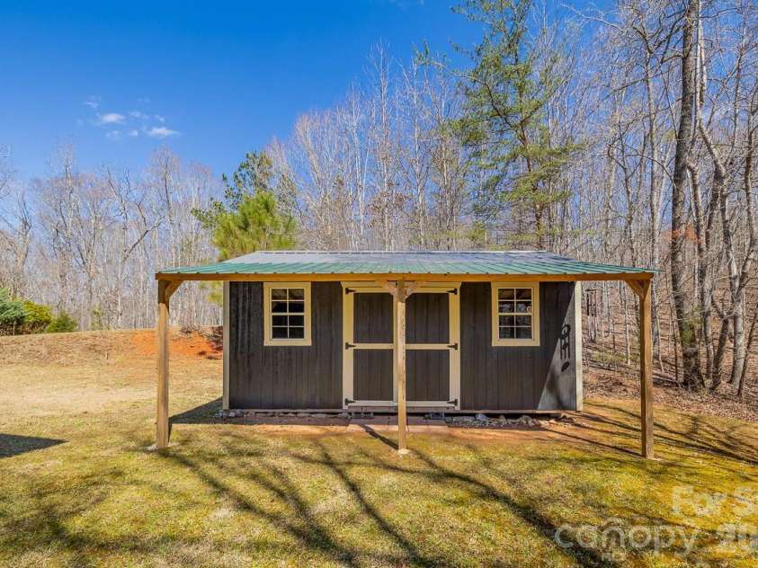 1972 River Crest Parkway, Rutherfordton, NC 28139.  MLS# CAR4359991, YatesRealty ID 19133. 