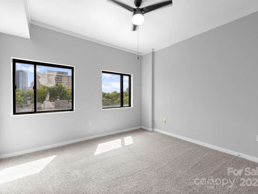 715 N Church Street, Charlotte, NC 28202.  MLS# CAR4269465, YatesRealty ID 19133. 