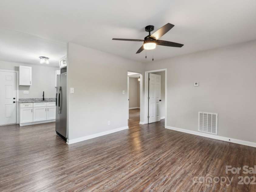 1011 Rickert Street, Statesville, NC 28677.  MLS# CAR4247051, YatesRealty ID 19134. 