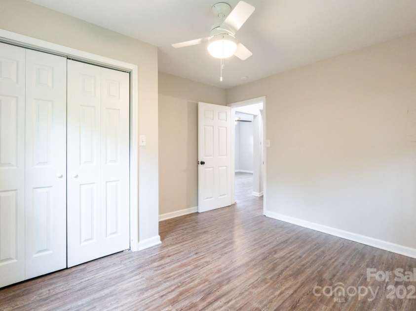 1011 Rickert Street, Statesville, NC 28677.  MLS# CAR4247051, YatesRealty ID 19134. 