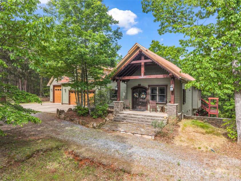 174 Rock Ridge, Lake Lure, NC 28746.  MLS# CAR4371257, YatesRealty ID 19135. 