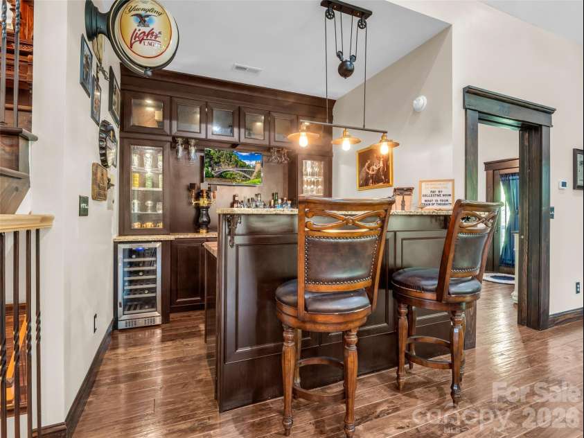 174 Rock Ridge, Lake Lure, NC 28746.  MLS# CAR4371257, YatesRealty ID 19135. 