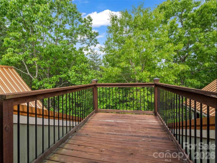 174 Rock Ridge, Lake Lure, NC 28746.  MLS# CAR4371257, YatesRealty ID 19135. 
