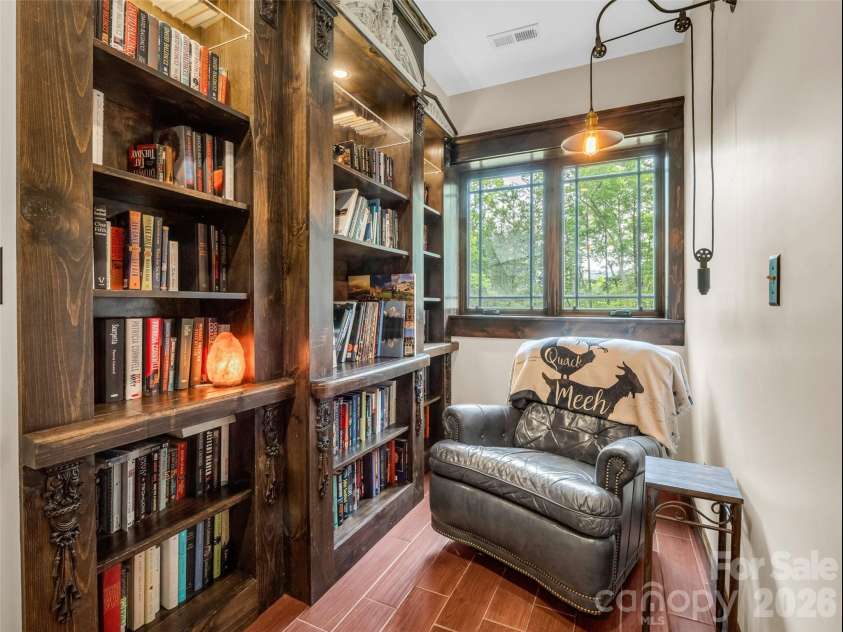 174 Rock Ridge, Lake Lure, NC 28746.  MLS# CAR4371257, YatesRealty ID 19135. 